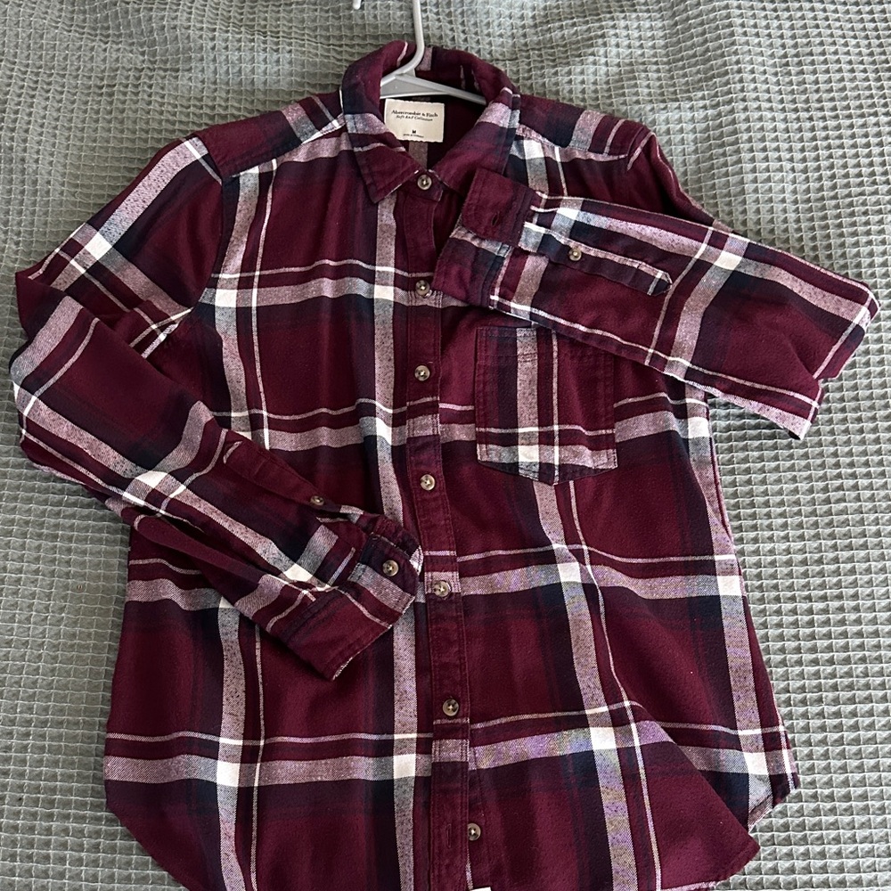 Abercrombie & Fitch Women’s Maroon and White Flannel